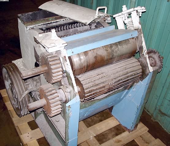 ATLAS (?) 24" Picker / Opener, 12 bars, shredding teeth.